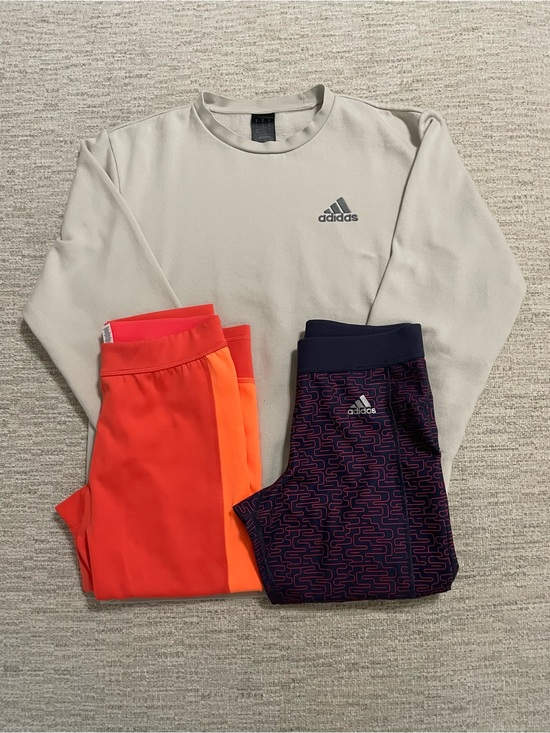 adidas Pants - Adidas Bunale - 2
Leggings (S) & Sweatshirt (M)